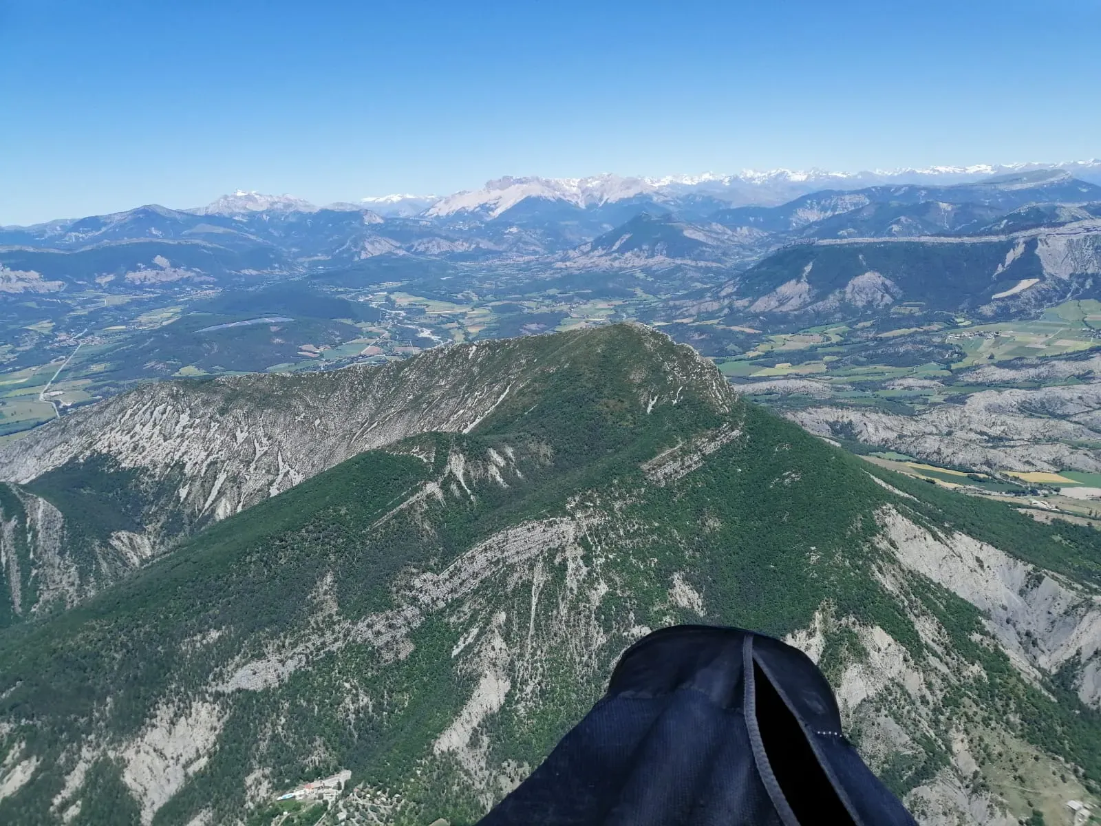 Paragliding on XC flying – Laragne